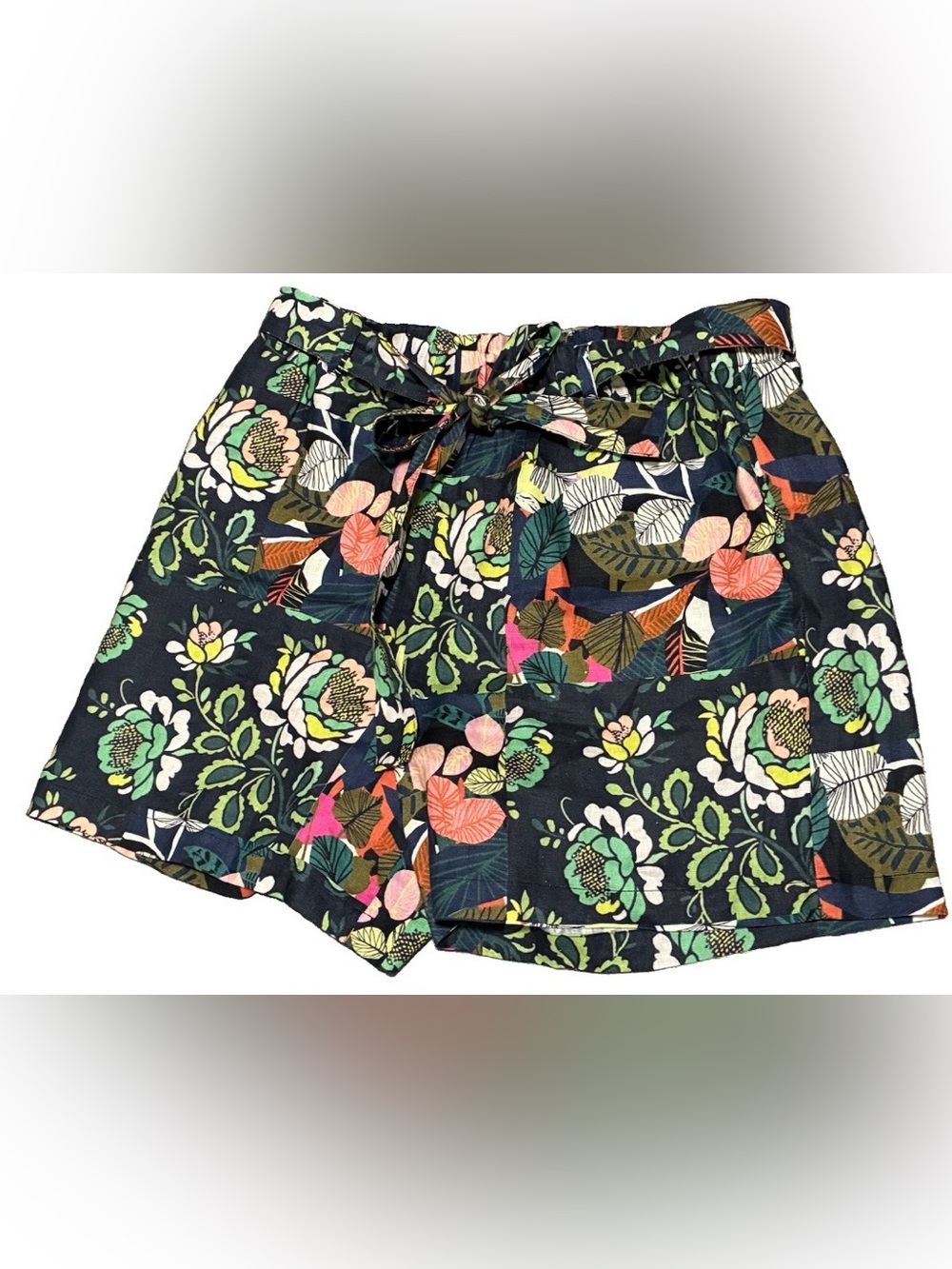 Johnny Was Womens M 100% Linen Floral Patchwork Tie Waist Shorts Boho